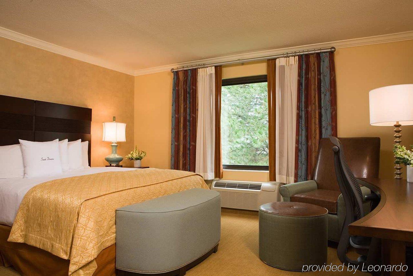 Doubletree By Hilton Hotel Boston - Bedford Glen Ruang foto
