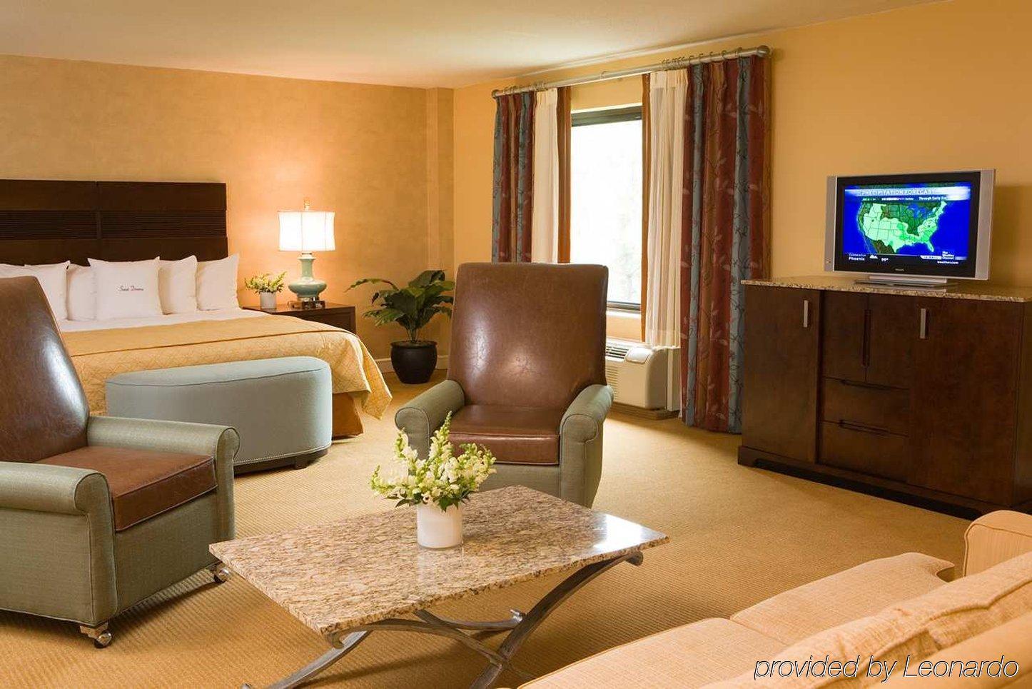 Doubletree By Hilton Hotel Boston - Bedford Glen Ruang foto