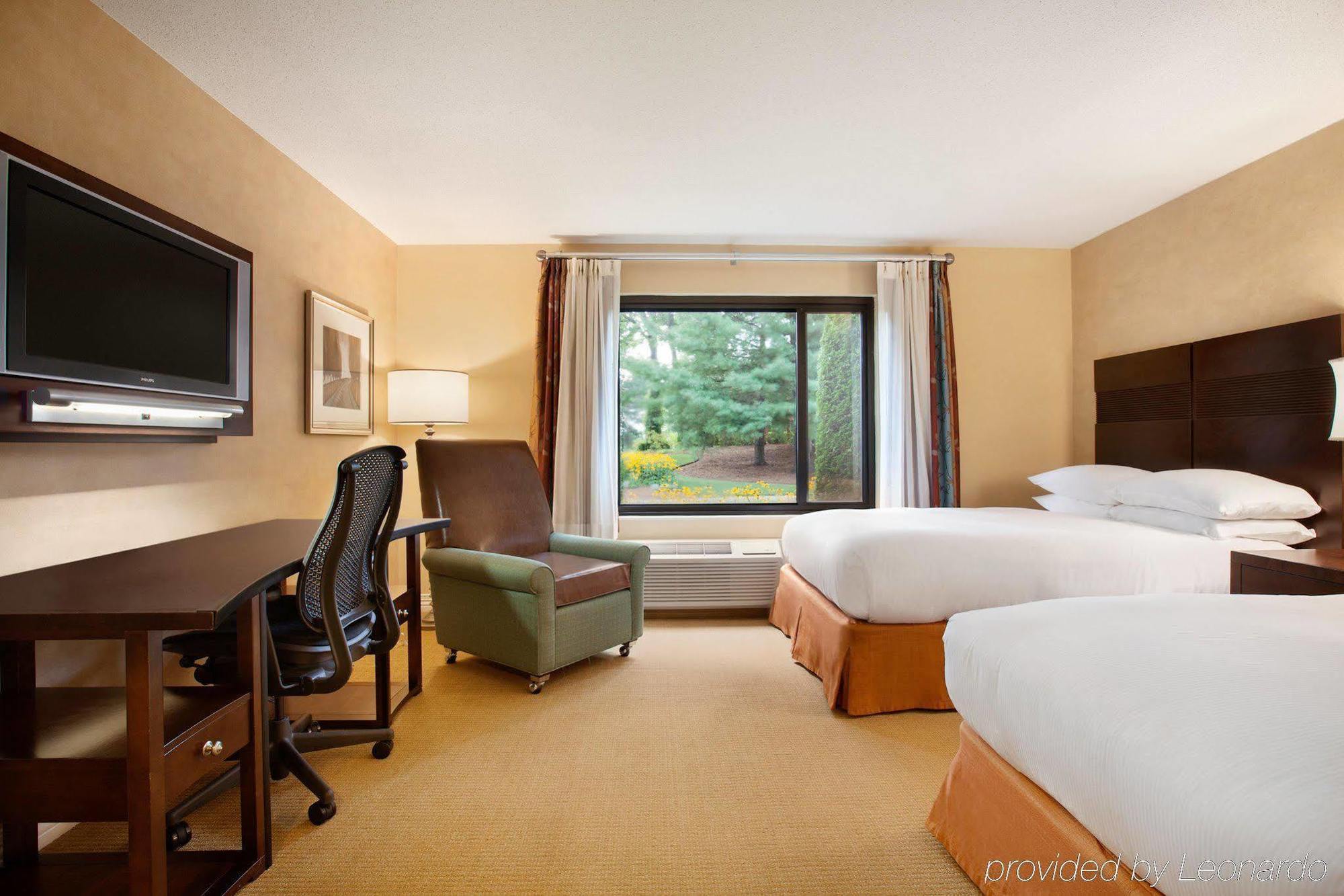 Doubletree By Hilton Hotel Boston - Bedford Glen Bagian luar foto