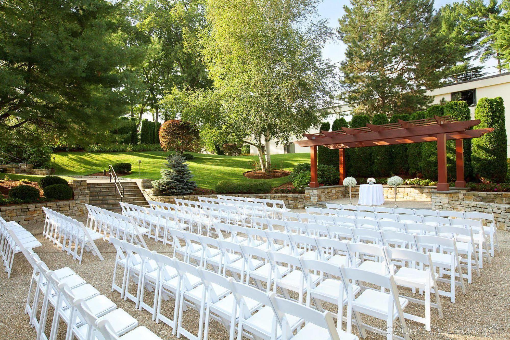 Doubletree By Hilton Hotel Boston - Bedford Glen Bagian luar foto