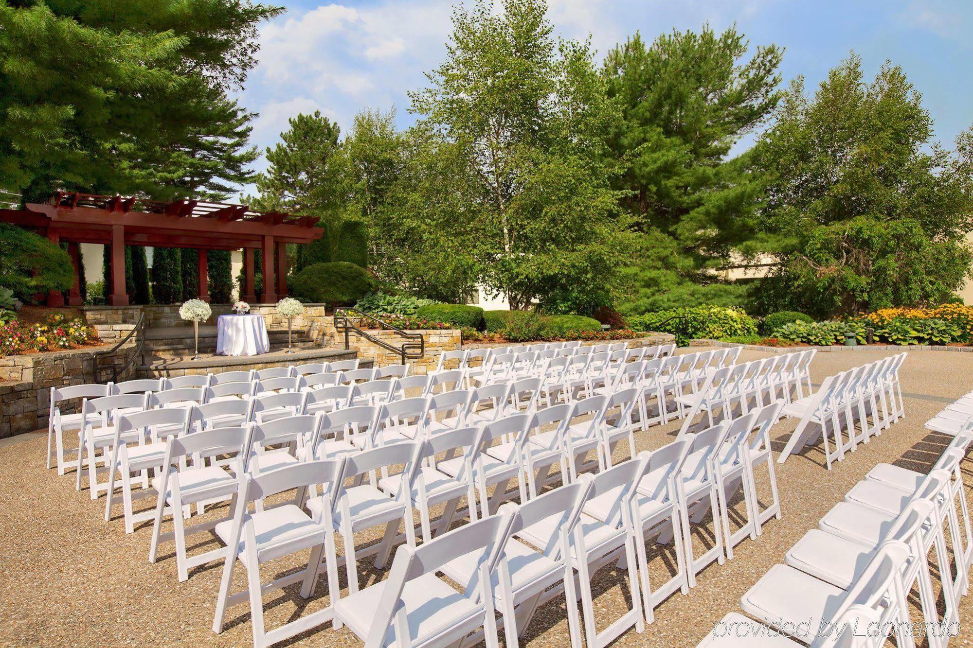 Doubletree By Hilton Hotel Boston - Bedford Glen Bagian luar foto
